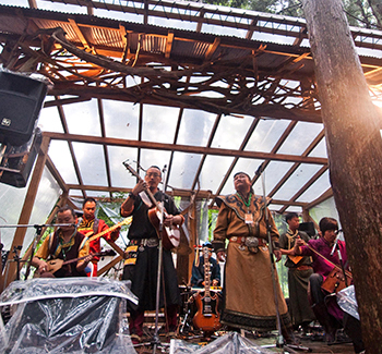 Chinese group Hanggai play the boardwalk at Fuji Rock Festival in 2011. | ALEXIS WUILLAUME 